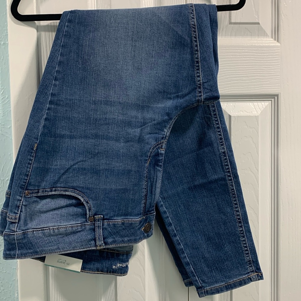 Classic Skinny Mid-rise m jeans by Maurice’s